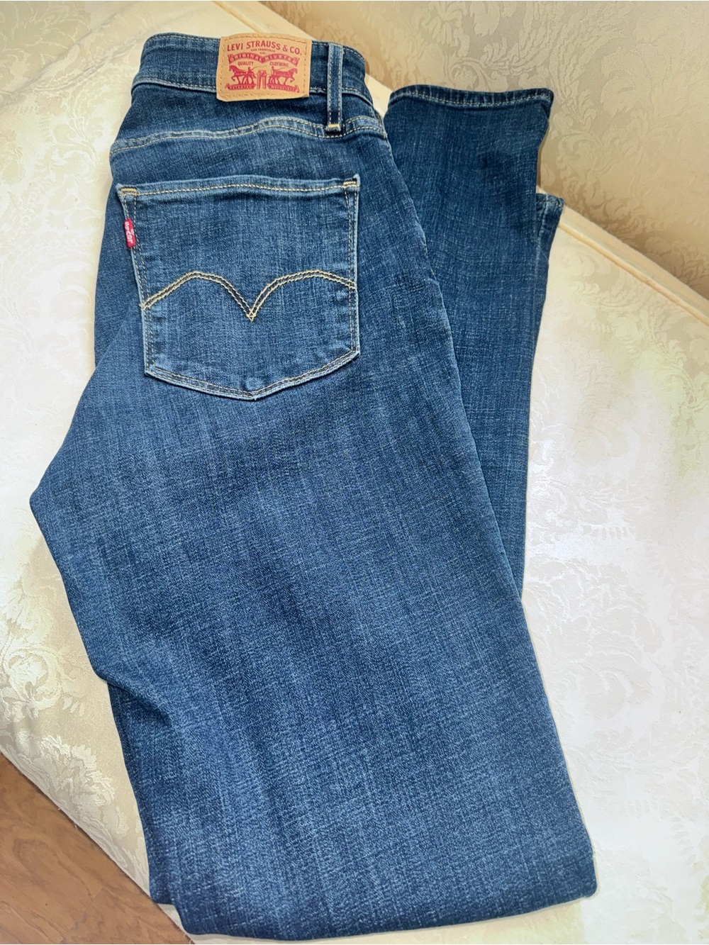 Levi's 721 High Rise Skinny Dark Blue Denim